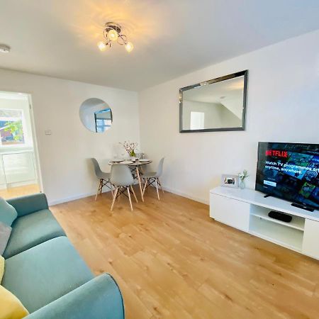 탬워스 Wilnecote House 빌라 외부 사진