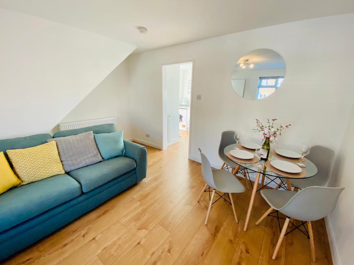 탬워스 Wilnecote House 빌라 외부 사진