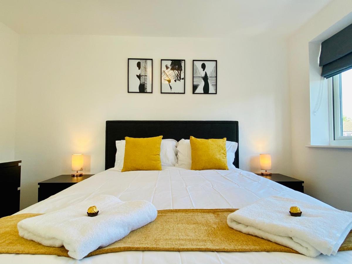 탬워스 Wilnecote House 빌라 외부 사진